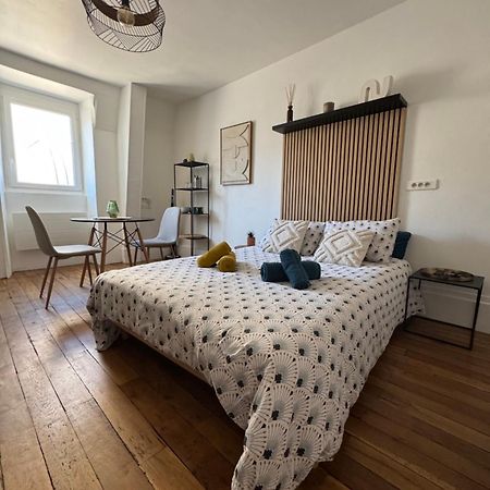 Charmant Appartement Au Coeur De Bourges Exterior foto
